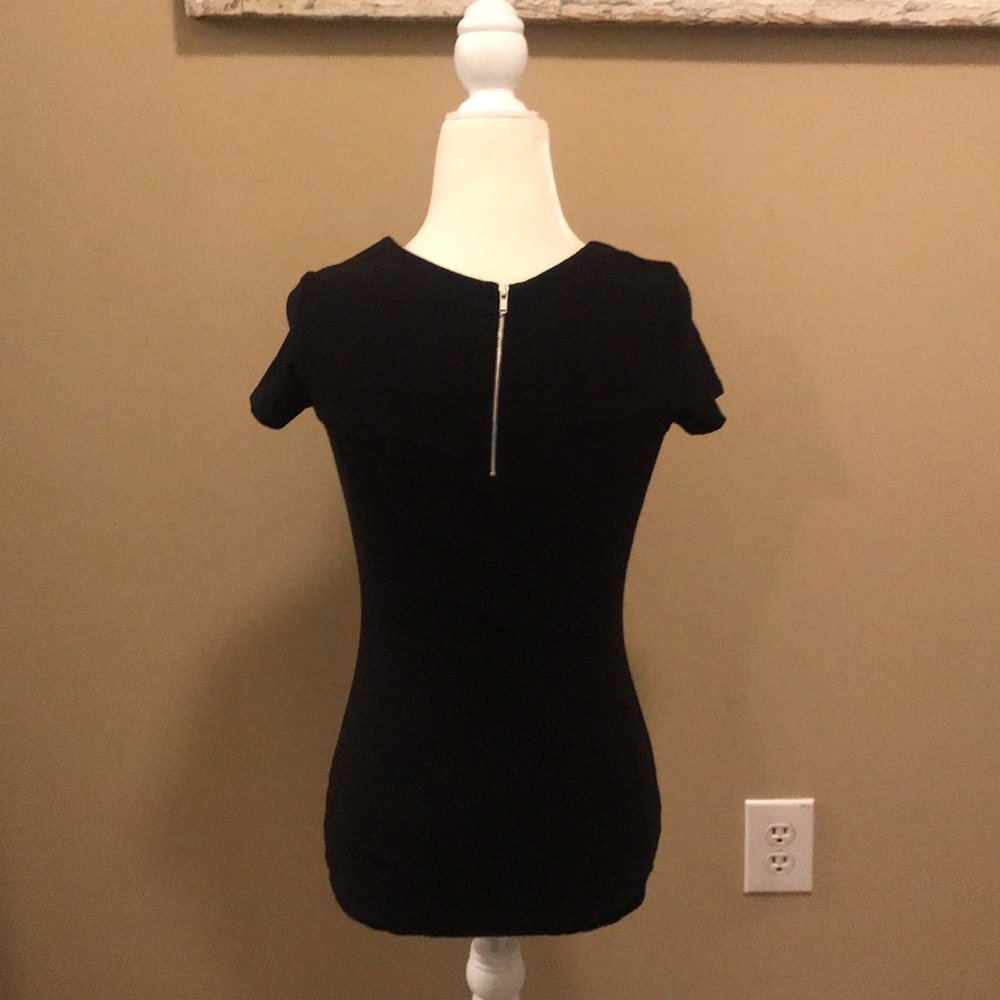 Express Top - Picture 2 of 2
